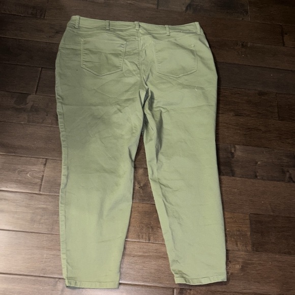 D/C Jeans women’s, olive green, denim, size 24, pockets, - Picture 3 of 11